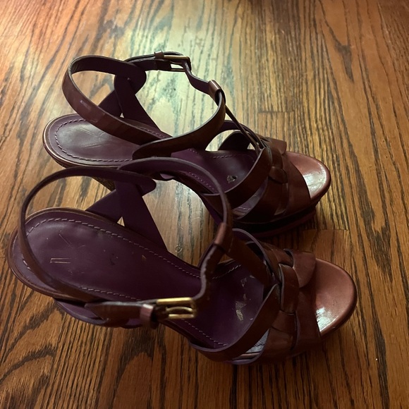 Vintage YSL Tribute RARE Platform Stingray T Strap 5.5 - Picture 13 of 14